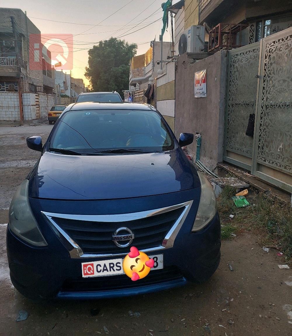 نيسان فيرسا